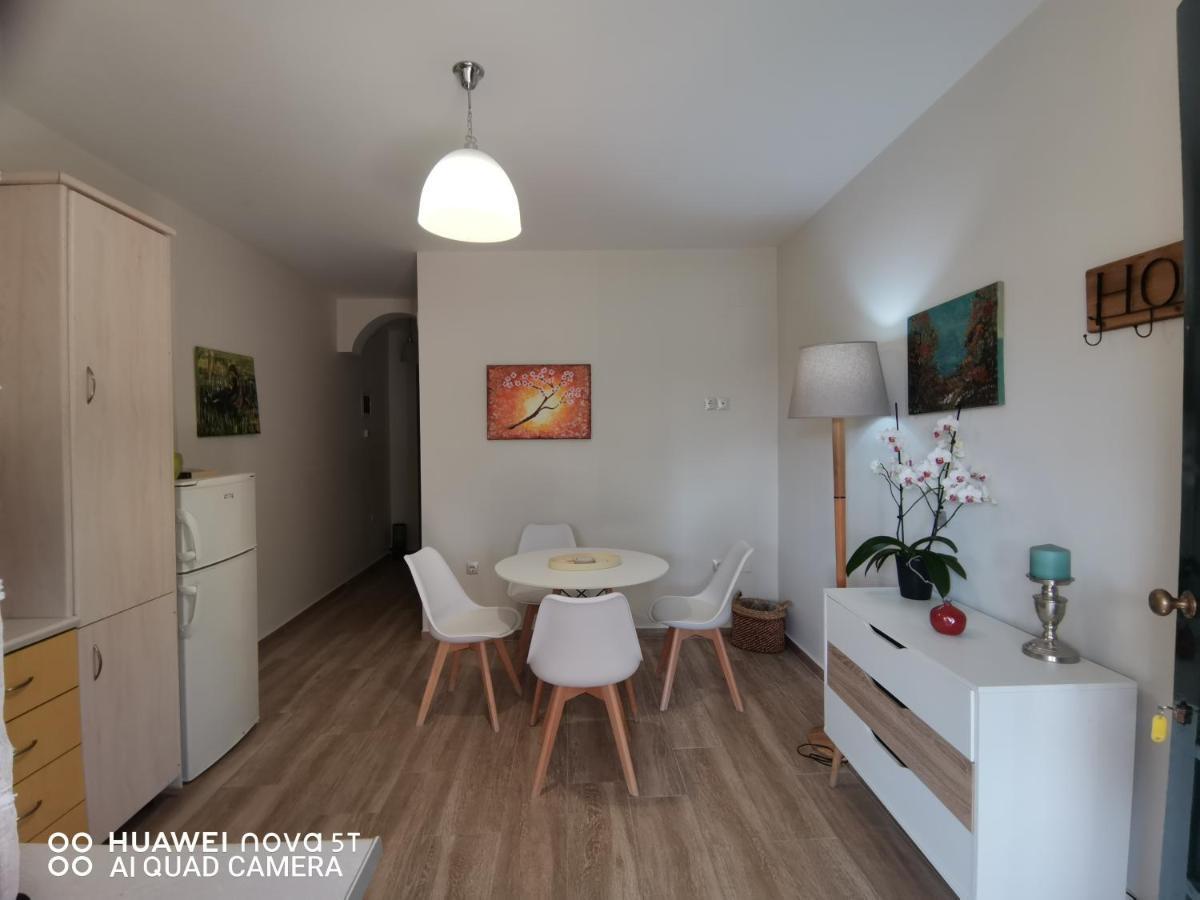 Nely's Luxury Apartment *